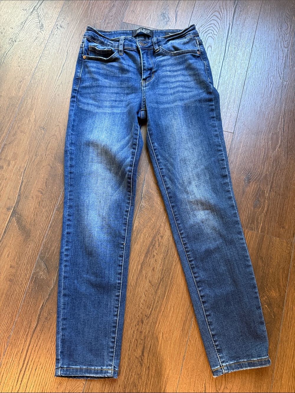 Judy Blue Mid Wash Skinny Jeans